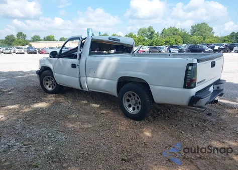 2005 Chevrolet Silverado 1500 Work Truck z USA, uszkodzony, nr VIN 1GCEC14V85E109891
